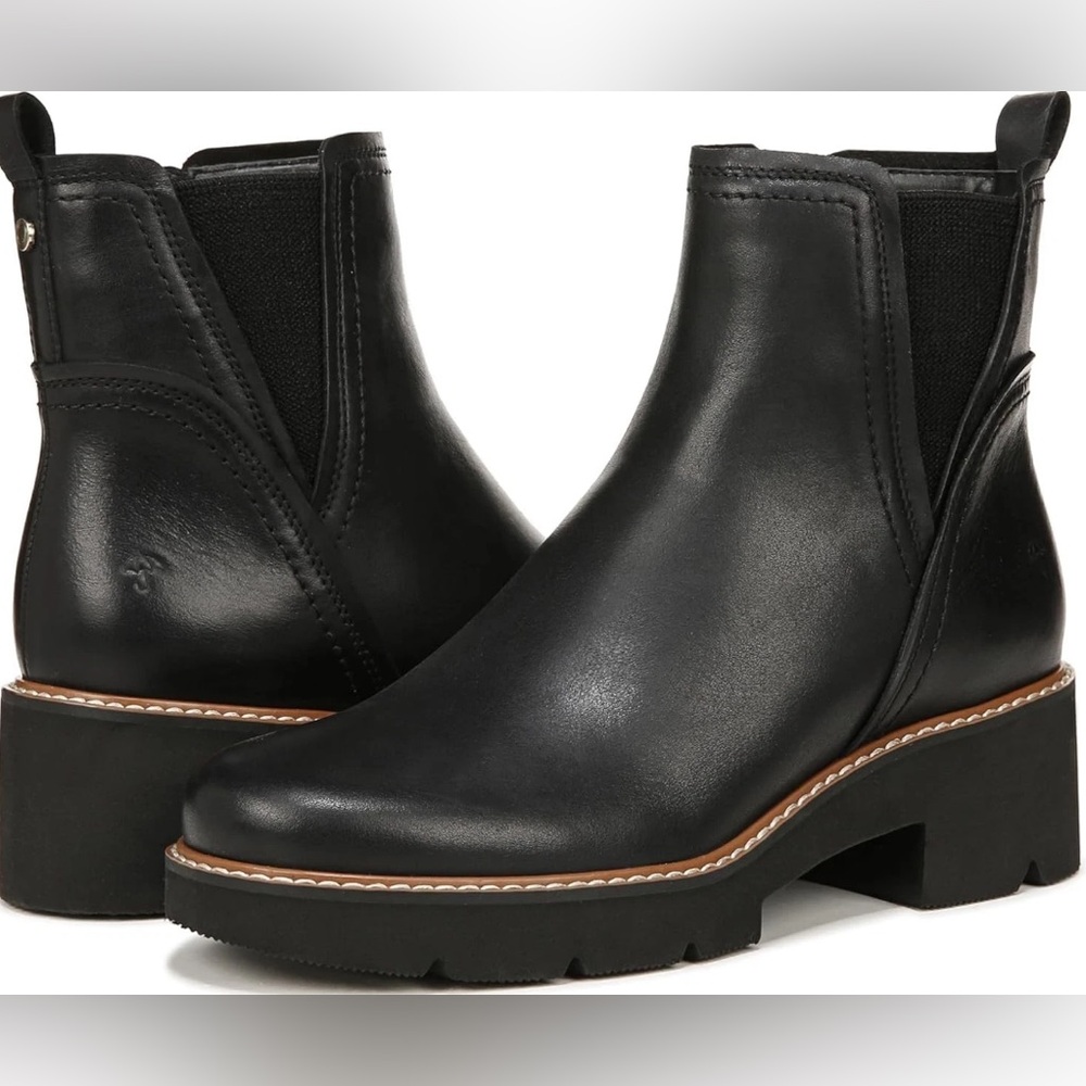 Naturalizer Women’s Darry Leather Water Repellent Ankle Boot size 11WW